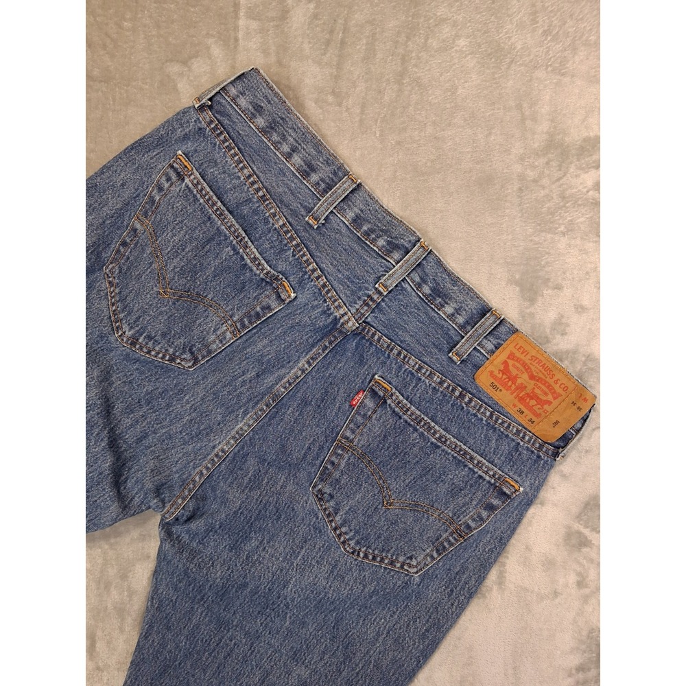 Levis 501 Original Fit Mens Jeans 38x34 Medium Wash Blue Button Fly 501-0193